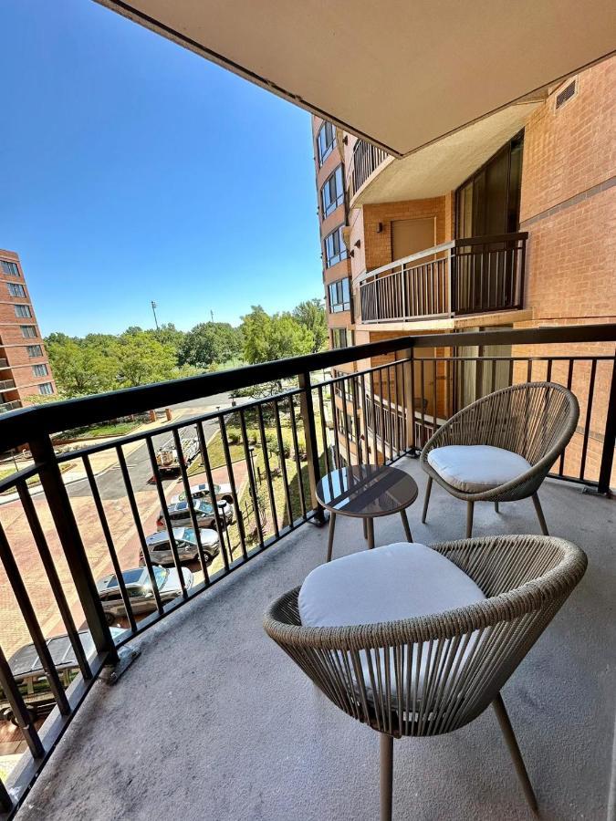 Incredible Apartment With Rooftop In Pentagon City Арлингтон Экстерьер фото